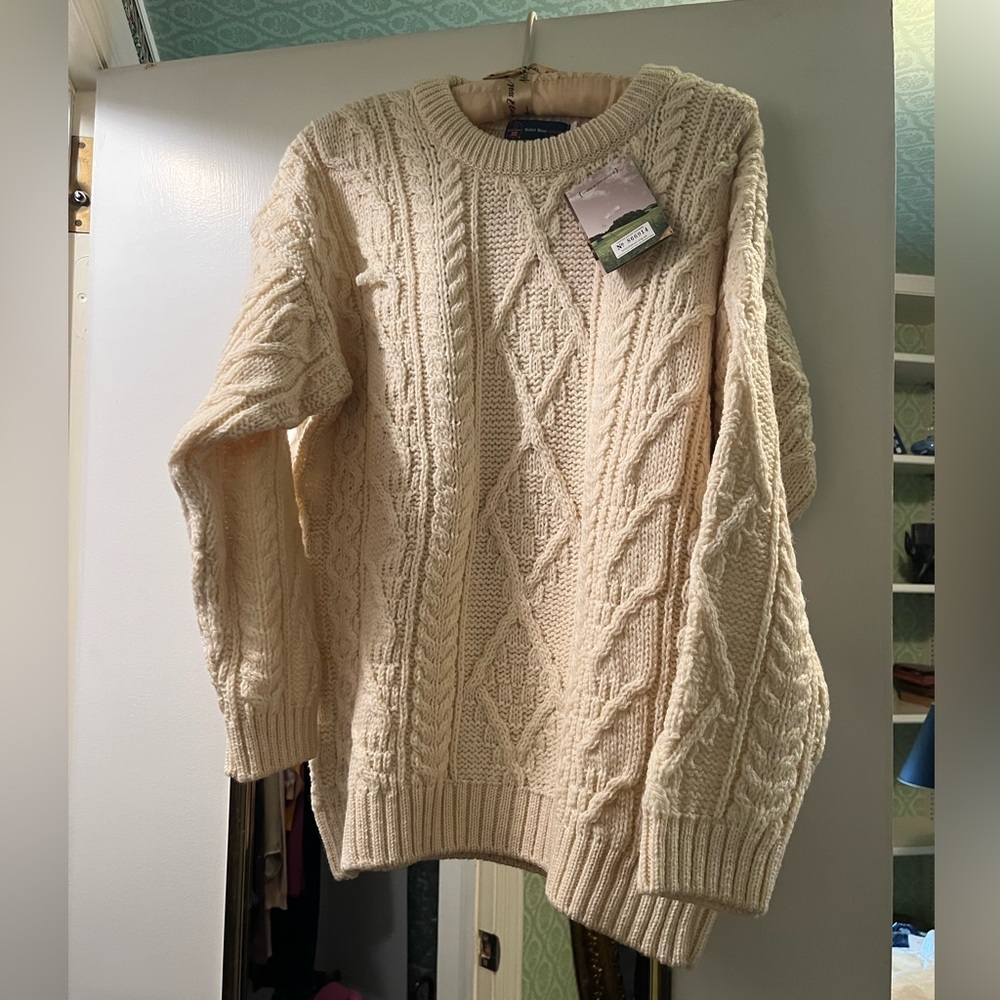 NWT British Wool chunky knit sweater. 100% wool